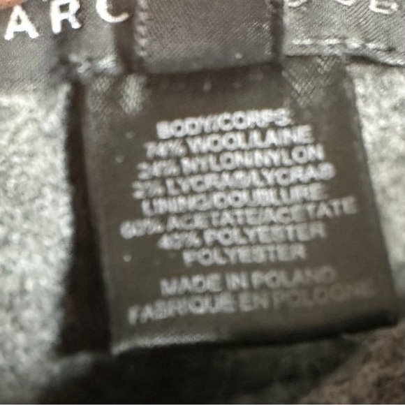 Marc Jacob’s Women’s Sz 4 Wool pleated Bermuda Shorts With Belt A37 - Picture 7 of 7